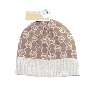 MICHAEL KORS BEANIE JET SET LOGO SHIMMER HAT
